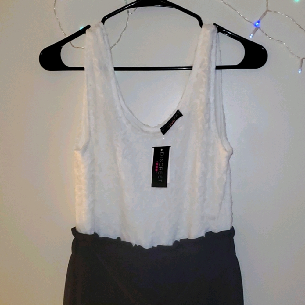 Dressy White & Black Sleeveless Jumpsuit